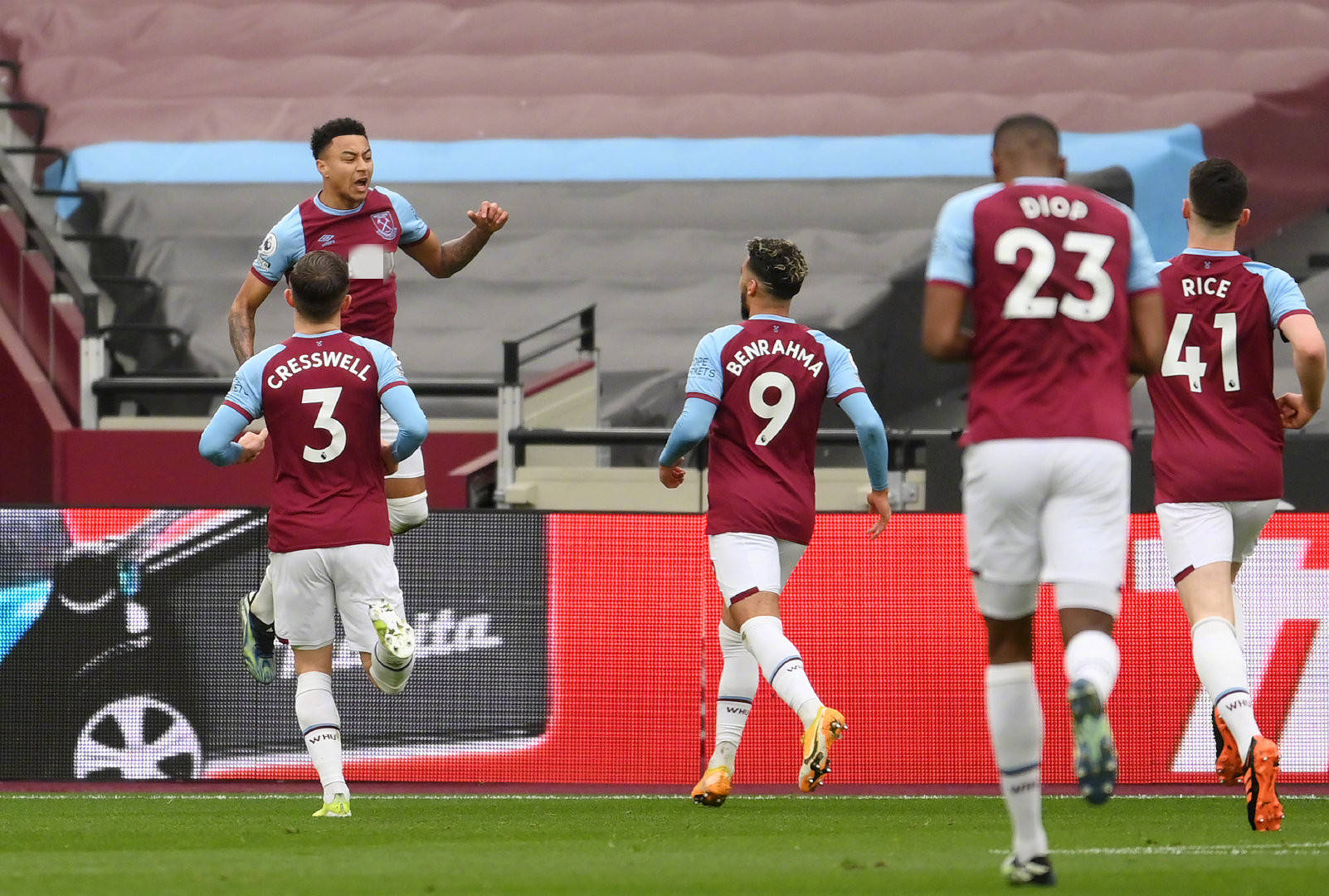 技惊四座的 技惊四座的